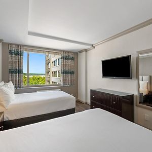 Standard Double Suite